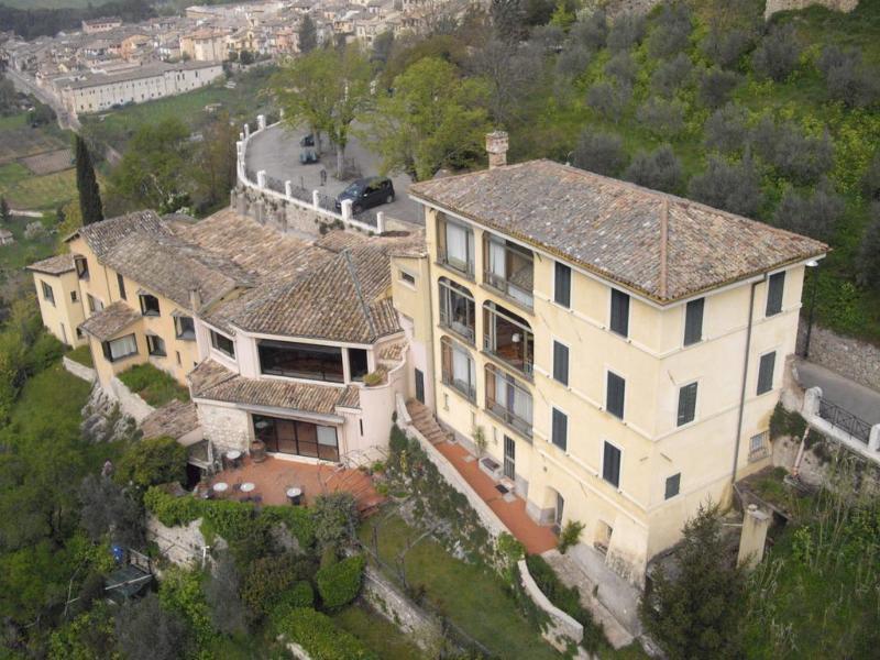 Hotel Gattapone Spoleto Kültér fotó