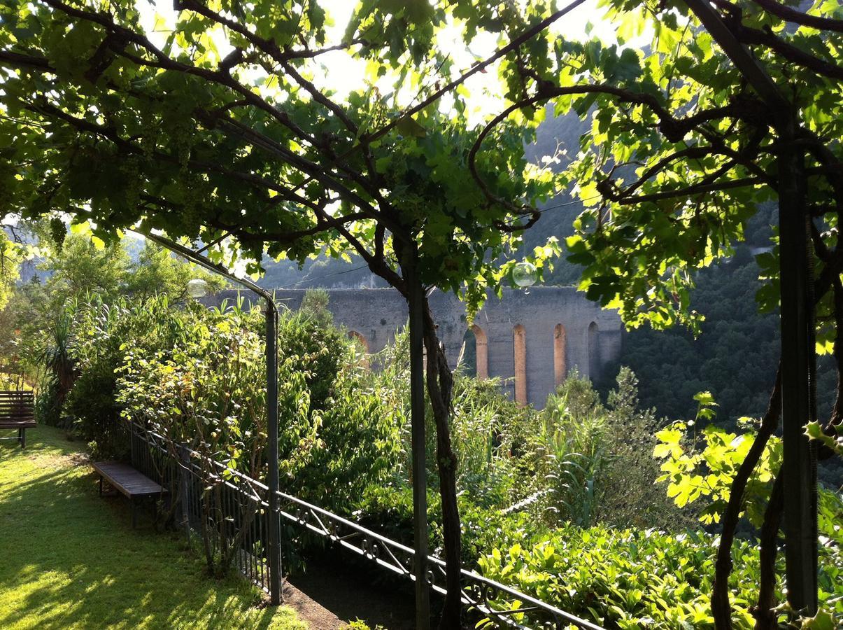 Hotel Gattapone Spoleto Kültér fotó